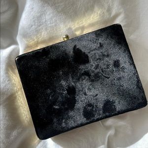 SOLD IN MY ETSY SHOP✨Vintage Velvet Box Clutch